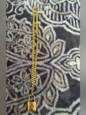 Gold Padlock Pendant Chain Necklace